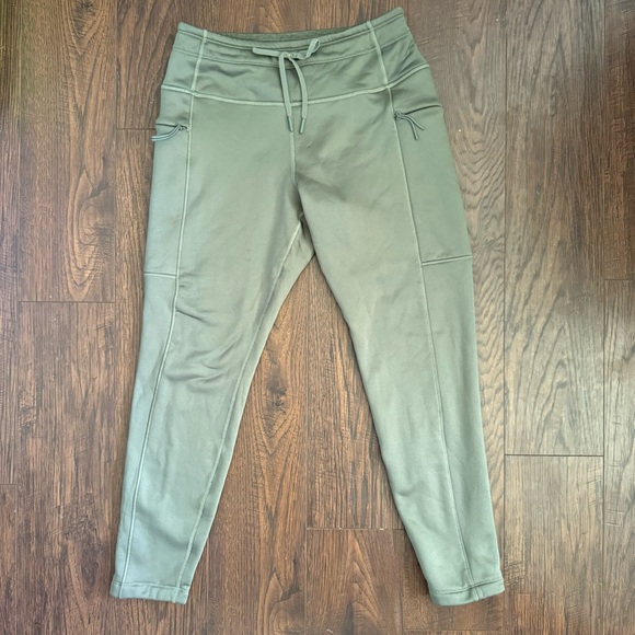 Old Navy Pants - Old Navy Ultra Coze Go Dry Olive Green Stretch Jogger Pants Women’s Large